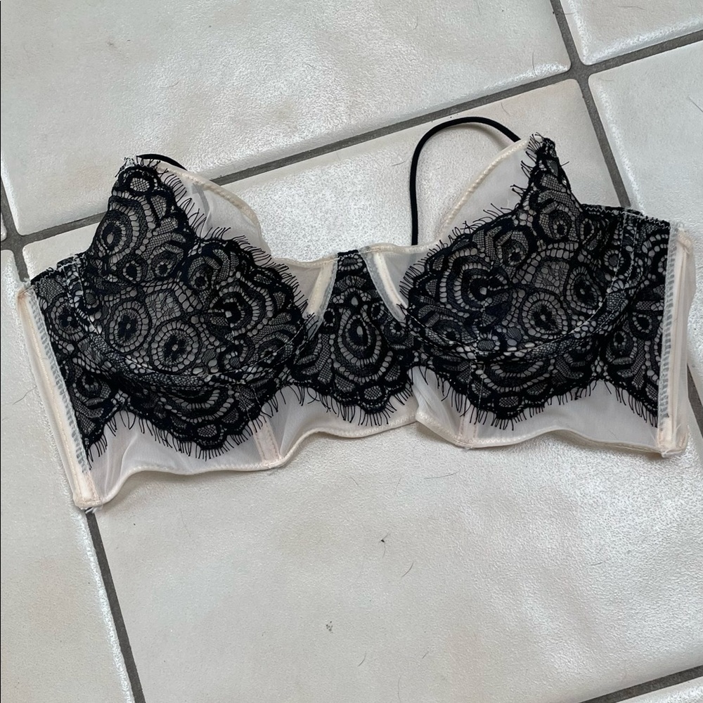 New Nasty Gal Lacey bralette in 34C